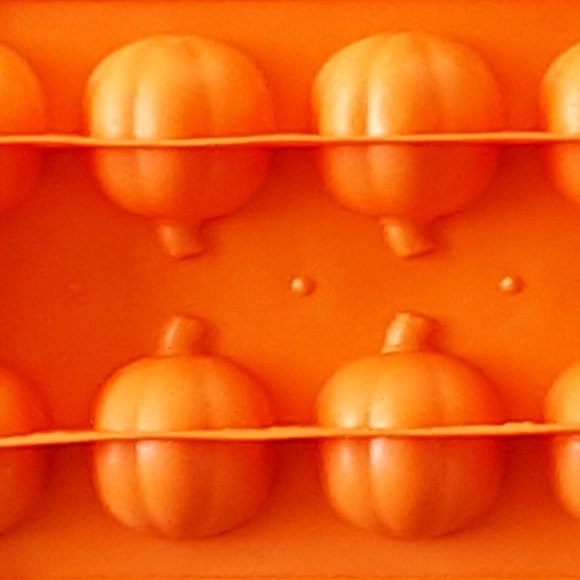 🎃 Pumpkins Silicone Chocolates Ice Tray Jello Shots Halloween Mold Kids Parties - Picture 5 of 13
